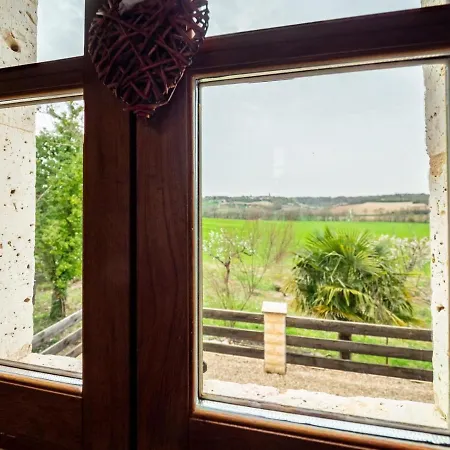 Holiday home Maison De L'hermione Villeneuve-sur-Vere