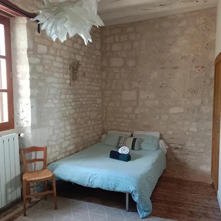 Maison De L'hermione Holiday home Villeneuve-sur-Vere